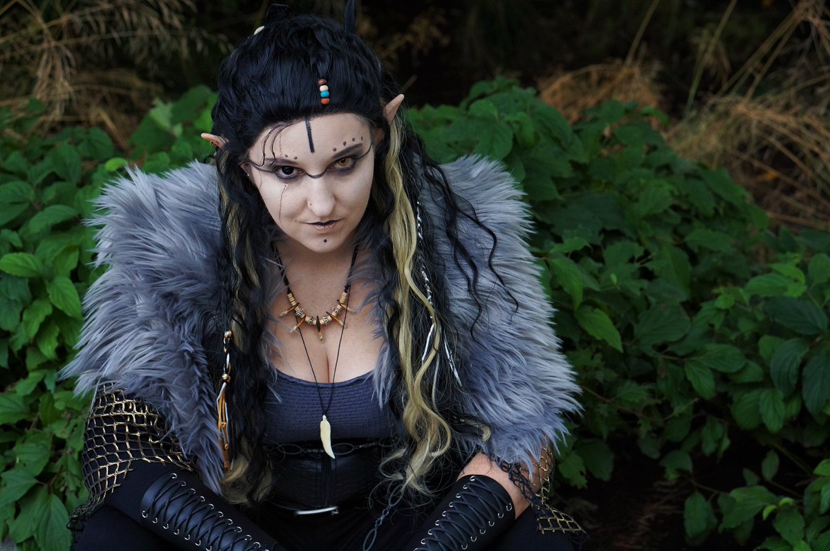 TeaAndTails's tweet photo. After a good fight, Shay nearly dropped an entire chimera on her while using its body as an anchor to climb out of its cave.... no, she doesn’t want to talk about it...
.
.
.
#ravenqueen #dnd #dungeonsanddragons #paladin #aasimar #occosplay #dndcharacter #rccc #rccc2019 https://t.co/ao0dGtXIUK