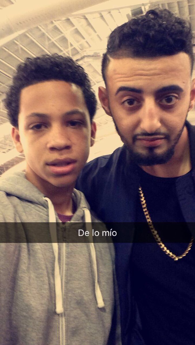 Prettyboywill32's tweet photo. @SlimmySlim94 congrats on that W man damm u really beat him up u was already tired of hitting him 😂💪🏼 https://t.co/hj8Tzd2gXJ