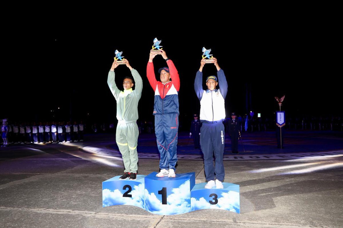 ejercito_cedoc's tweet photo. Con 51 medallas de oro, 28 de plata y 24 de bronce para la #EMSUB finalizó la XIX versión de los Juegos Interescuelas de las @FuerzasMilCol y @PoliciaColombia ganando por tercera vez consecutiva estas justas deportivas, dejando en alto el nombre del @COL_EJERCITO. https://t.co/5Trc3XsPCW