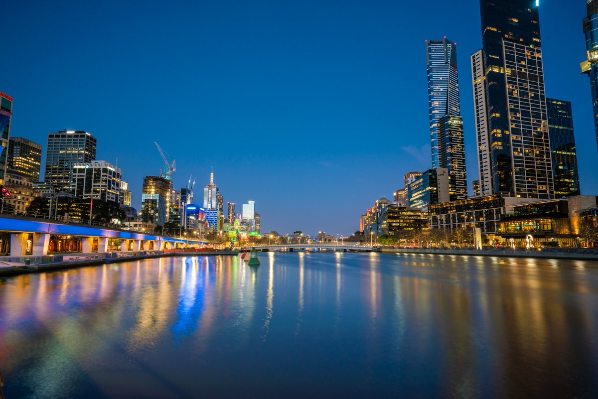 MelbourneDaily's tweet photo. Blue Hour in Melbourne. Download from https://t.co/oQhvXfasX7 https://t.co/XSmJcRSQFf