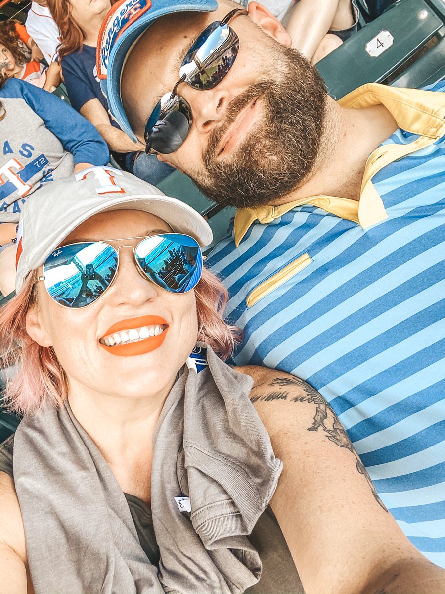 _relentless's tweet image. This guy and the ballpark share a retirement day. #togetherwe #myrangers #FarewellGLP