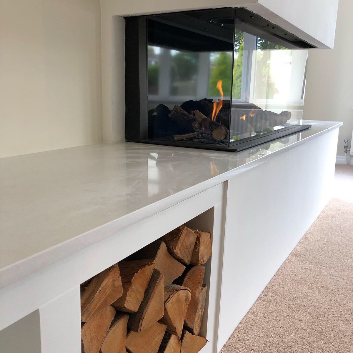 wbstoves's tweet photo. A few of our jobs from the last month @aradastoves i600 in mist, @ACRHeat Neo 3c, @BF_GasFires View York gas fire &amp; the @RAIS_ArtOfFire Viva 100L 🔥🔥 #woodburningstove #gasfireplace #livingroom #fireplace #stove #home https://t.co/hA3cMpdkQ9
