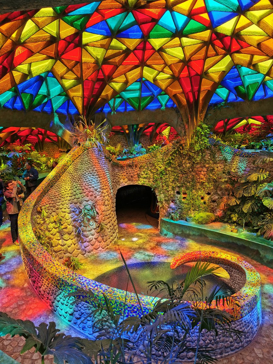 TimeOutMexico's tweet photo. #OHCDMX ¡El Parque de Quetzalcóatl tiene una extensión de 20 hectáreas! Entre los espacios más sorprendentes se encuentra el invernadero 💜 @ohcdmx https://t.co/KM7L1ejLzX