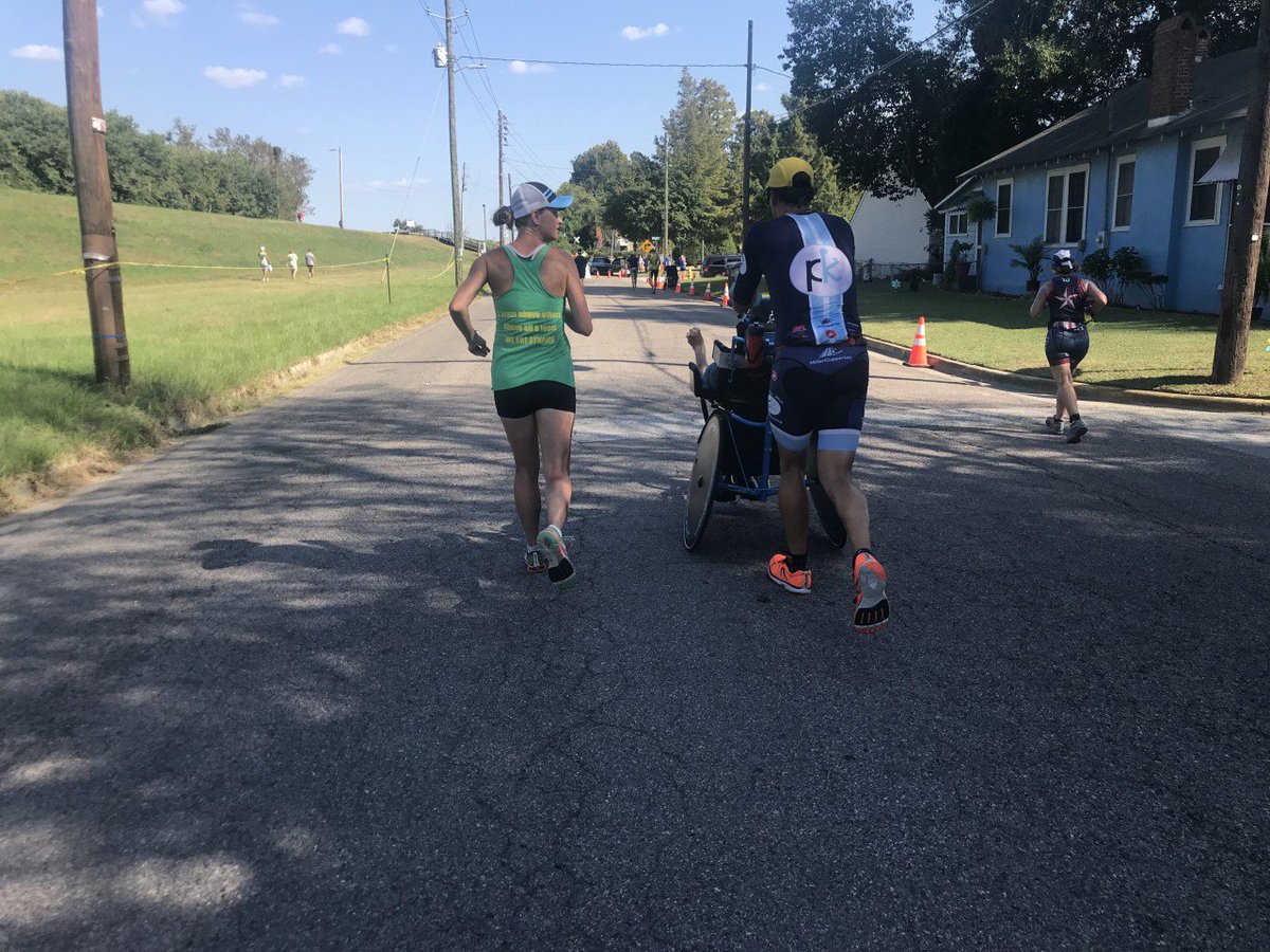 KylePeaseFdn's tweet photo. The Pease Brothers are powering through the run in Augusta.
#TogetherWEWheel #IMAugusta https://t.co/IRr7LWZj0u