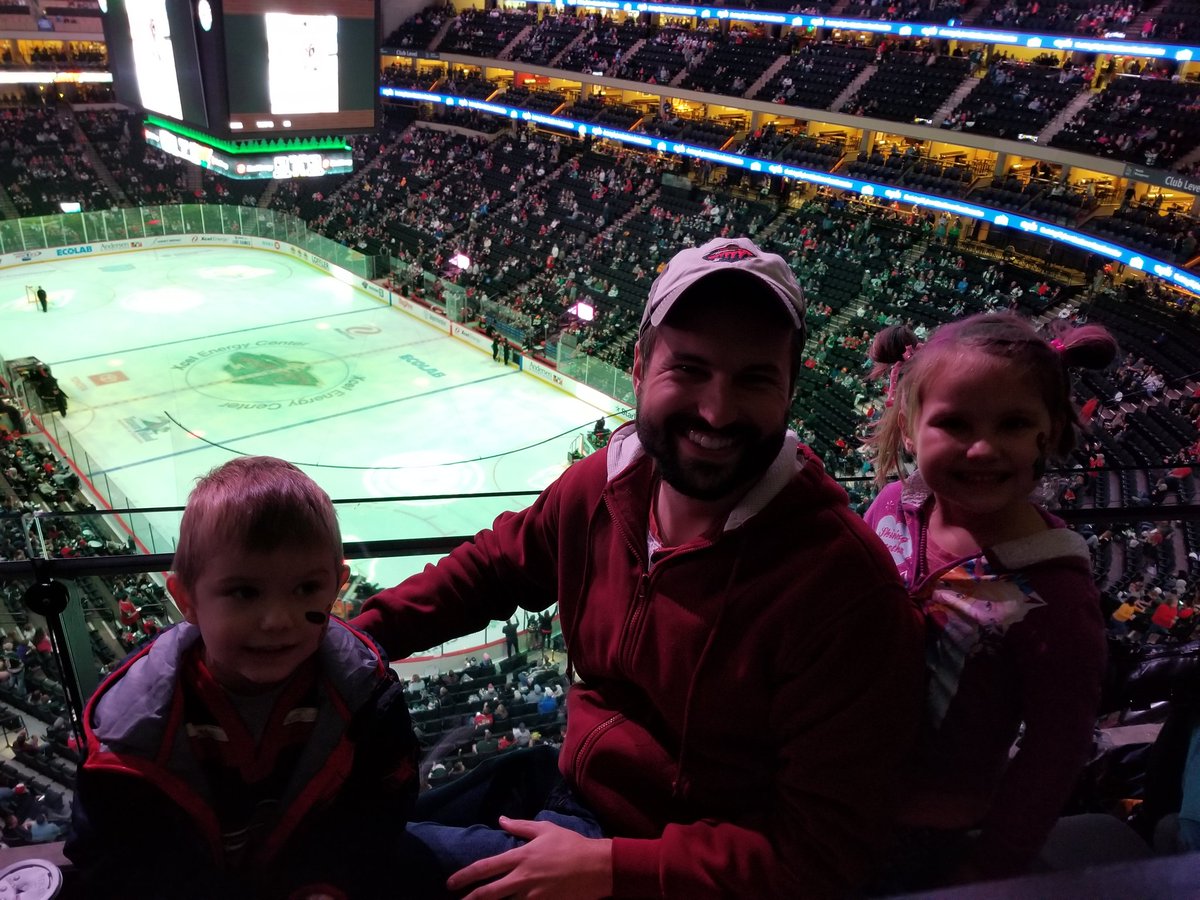 JimTrebisovsky's tweet photo. Let's go wild!! #mnwild https://t.co/ZVDkjRv5Id
