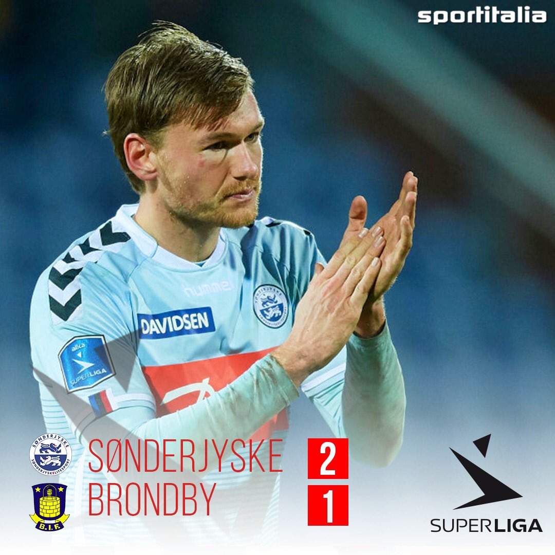 tvdellosport's tweet photo. ⏱| 90’ - FISCHIO FINALE! Il #Brondby cade a sorpresa sul campo del #SønderjyskE! Decisiva la rete di #Banggaard! ⚽️ 🇩🇰
#Sportitalia https://t.co/b8aVuuLU5g