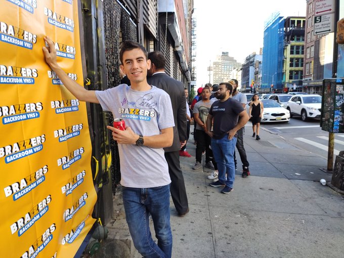 BRAZZERS BACKROOM VHS IN NEW YORK. Come to 310 Canal St ❤️🔥 https://t.co/7K1YTPEw2O<a href="/tag/zz"class="tags"><span>#zz</span></a>