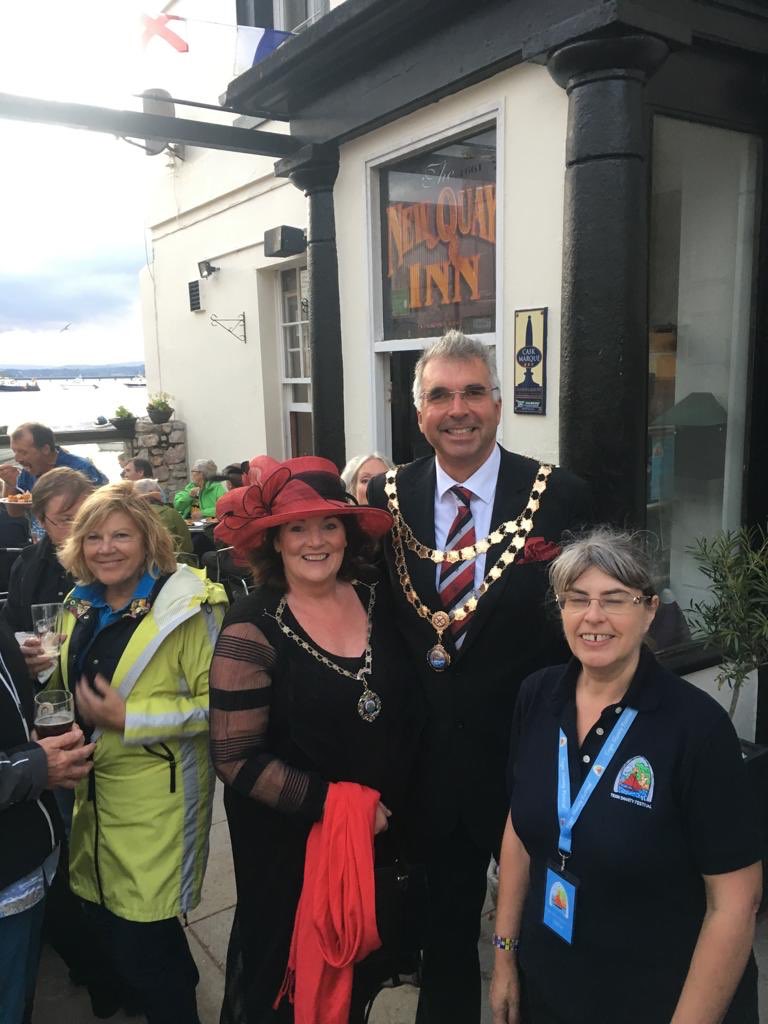 TeignShantyFest's tweet photo. The Teign Shanty Festival are greatly appreciative of the support of the Major and Lady Mayoress.

#WhatsOnDevon
#VisitSouthDevon
#VisitDevon
#devondays
#LoveTeignmouth
#TeignmouthOracle
#TeignmouthEvents
#devonhour
#teignshantyfest https://t.co/Ww6HGCzLjH