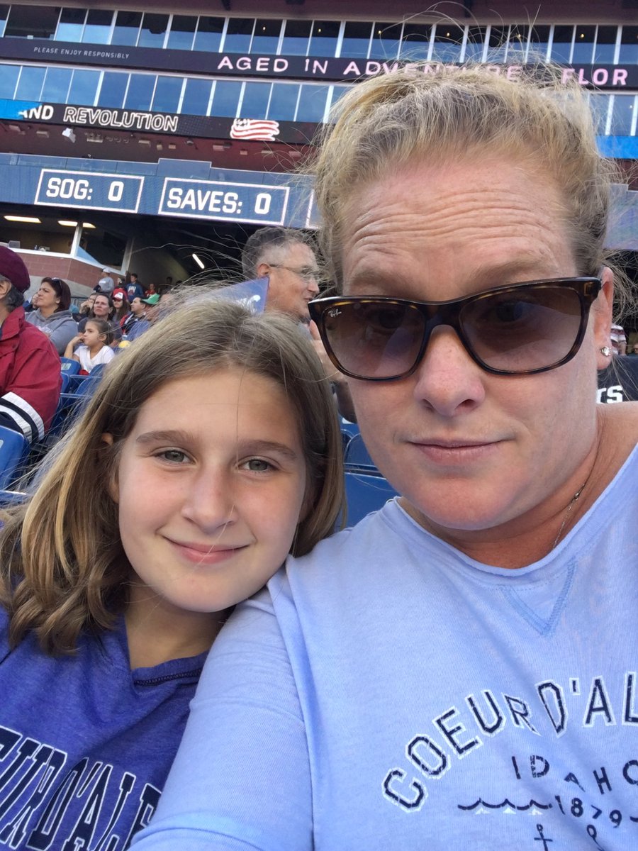 SingleMom_Probs's tweet image. Last home match of the year!  Go Revs!#NERevs #nerevsgame