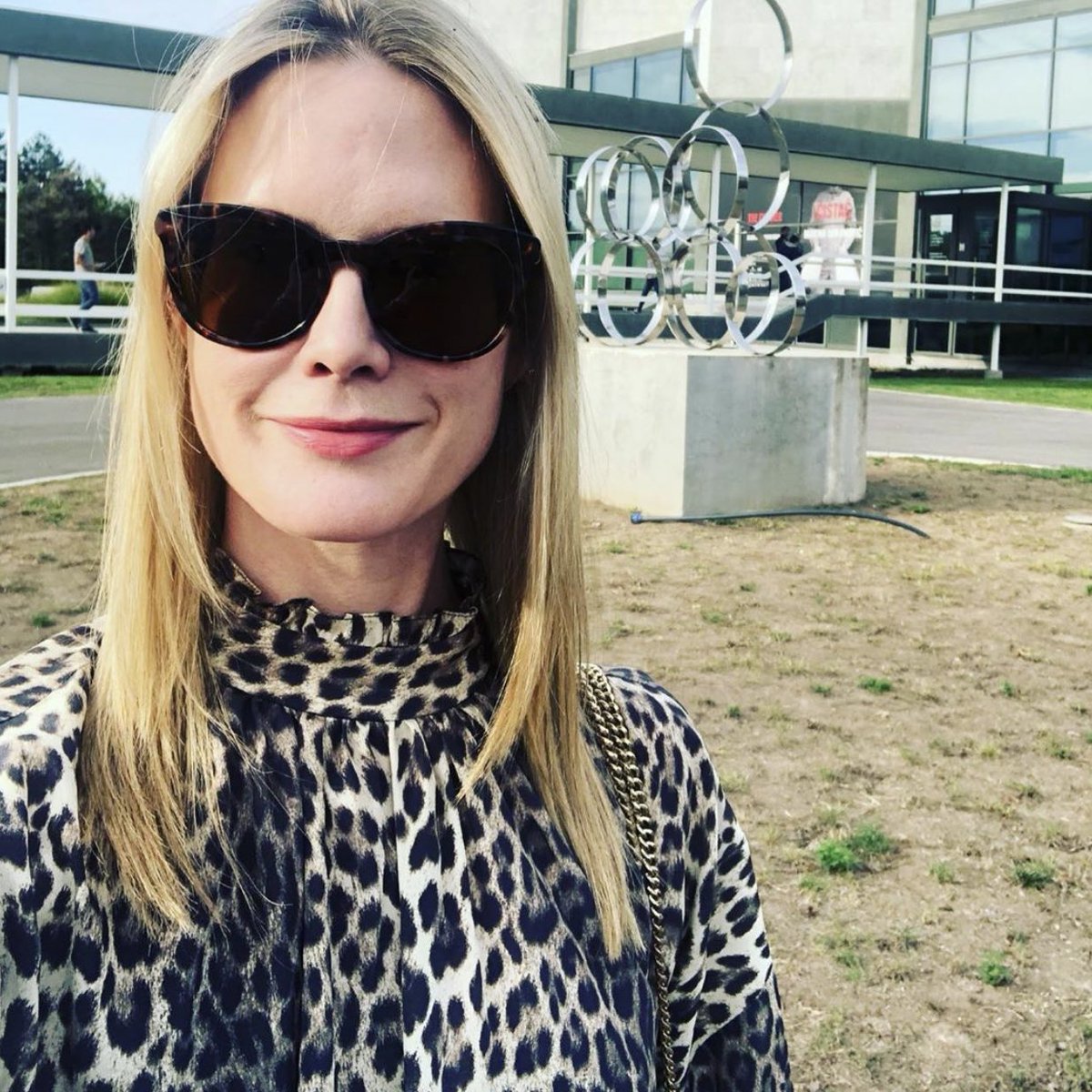 BestOfSMarch's tweet photo. @MarchStephanie in 🇷🇸!! https://t.co/qTYudiEMwU