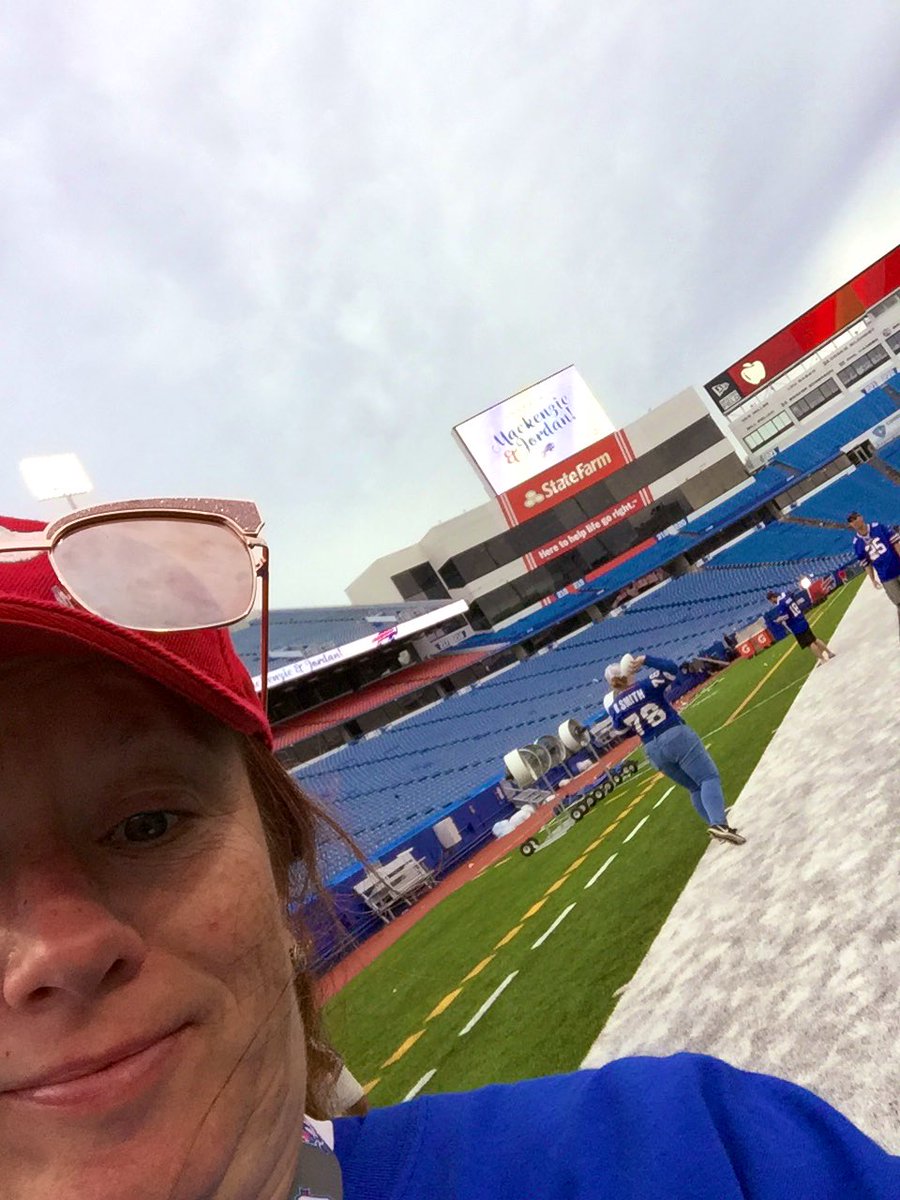 grocky72's tweet photo. Go Bills https://t.co/bwmBd15EQn