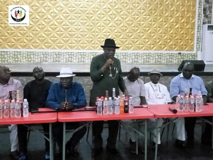 DiriSupport's tweet photo. OGBIA POLITICAL STAKEHOLDERS DECLARE UNFLINCHING SUPPORT FOR DIRI/EWHRUDJAKPO

...says APC has no support base in Ogbia LGA
@iamDouyeDiri 
@iamHSDickson 
@Oruaze 
@BayelsaLink https://t.co/Gsa2hMmlwv