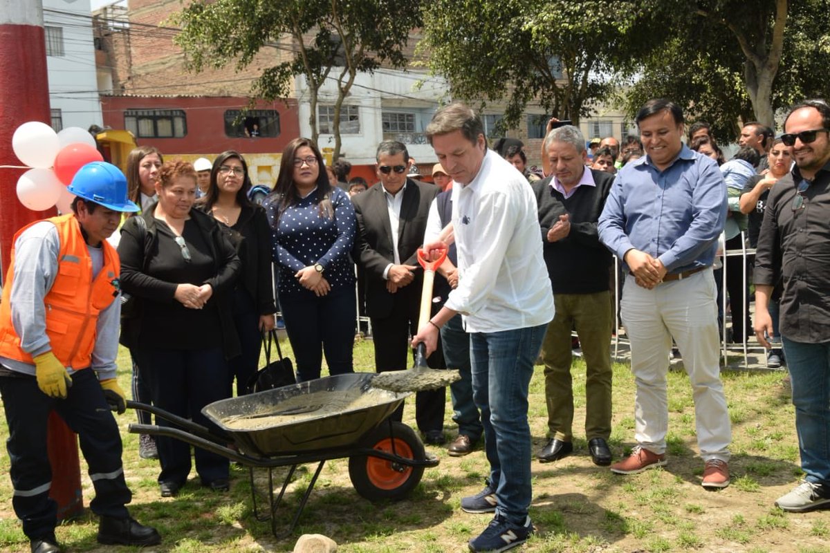 Edmundo del Águila tweet media