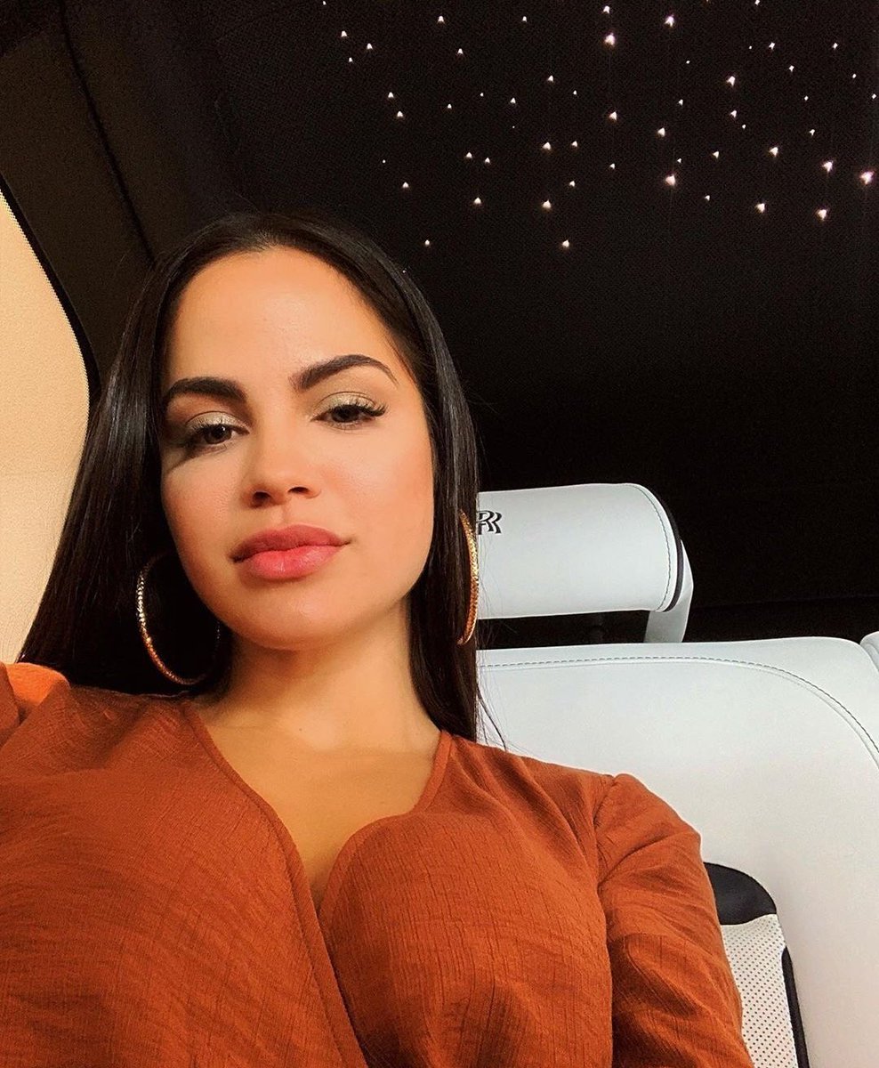 NattiNatasha's tweet photo. Que harán esta noche? https://t.co/BkrsBimaeI