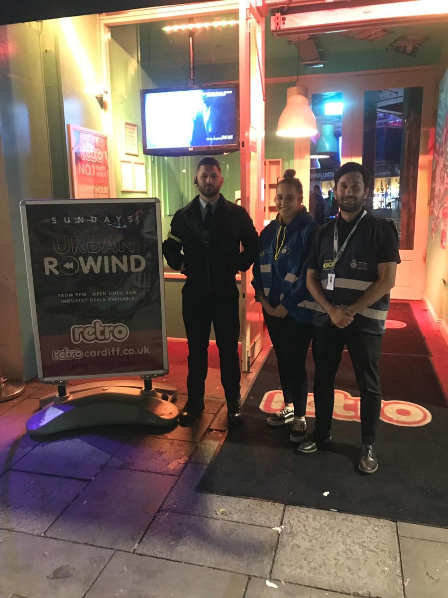 MikeUniSIO's tweet image. Been a long 17 nights but @SWPVolunteers have been there every 👣of the way, proactively patrolling #Cardiff looking to help those who may need it for whatever reason! 
Both in the #SafetyBus &amp;amp; on 👣
👏🏻👏🏻
#Freshers2k19 ends tonight but they’ll be back nxt wk @Retrobarcardiff