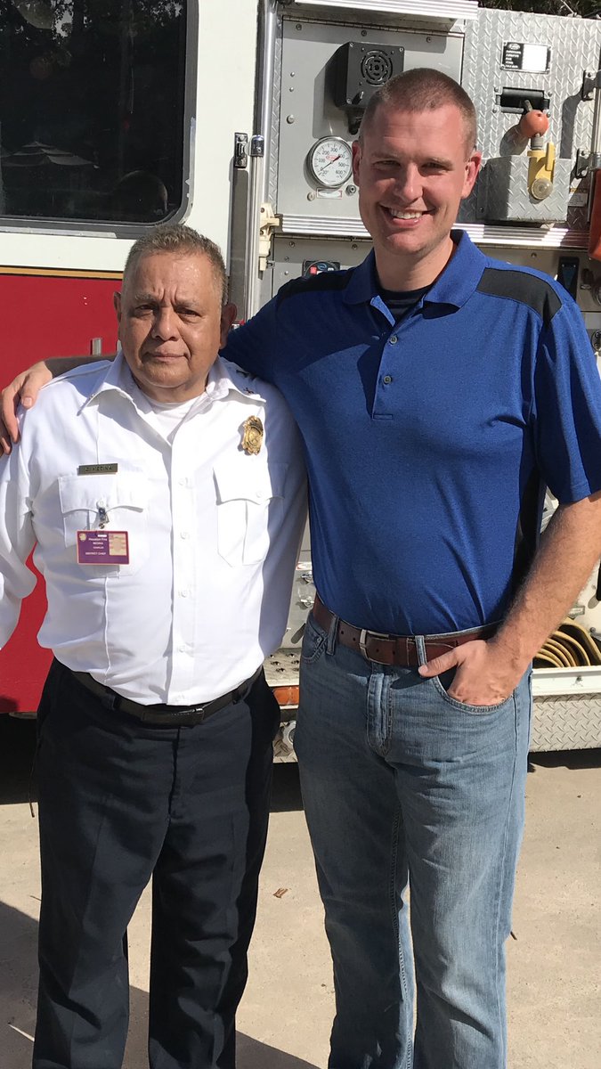 samforhouston's tweet photo. Thank you Dist Chief Medina for your service to the people of Houston and Kingwood.  Enjoy retirement my friend. https://t.co/Mp7pSZHtL7