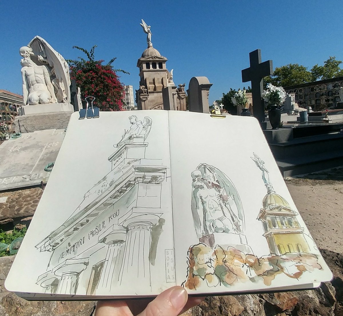 sofiaisus's tweet photo. Celebrem 🎂 #200anys del cementiri de #poblenou dibuixant ✏✒🎨 guiats amb @Pedro10Espinosa
 .Sabeu que va ser el primer  @CementirisBCN extramurs? @Quei15bcn
#sketchbook   #cementirisbarcelona 
#watercolor #urbansketchersbarcelona
#CbcExperience 
@Bcn_SantMarti @bcncultura https://t.co/aWeuV9G7mq