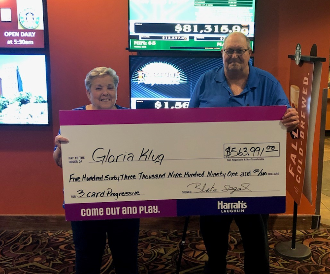 HarrahsLaughlin's tweet photo. $563, 991 #WINNER 3 Card Poker Progressive Table Games. Congratulations Gloria from TX...they like things big in TX, this is a BIG WIN!! Harrah's Laughlin Casino & Hotel #laughlin #bigwinner #laughlinnevada #harrahslaughlin #laughlinbuzz #progressivetablegames #3cardpokerwinner https://t.co/wi9YXRQRdL