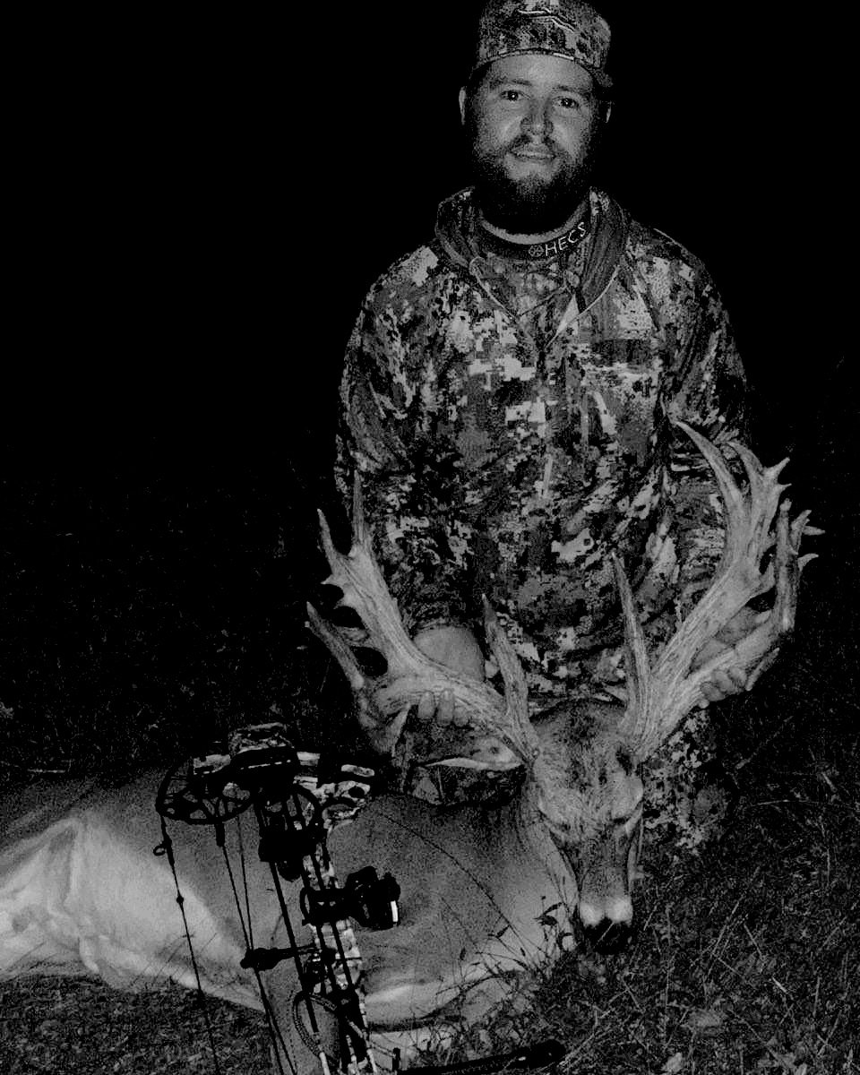 dominantbuckout's tweet photo. Robbie stuck a Bull with his bow! Great shot my friend and Congratulations on a Brute! #dominantbuckoutfitters #fathersonhunting #deerhunting #guidedhunts #grouphunts #makingmemories #bowhunting #matthews #ragebroadheads https://t.co/oKtY7iqHC7