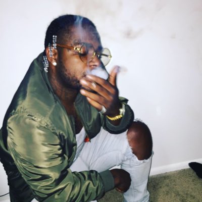 #NewProfilePic https://t.co/dBEGIp4pRW<a href="/tag/newprofilepic"class="tags">#NewProfilePic</a>