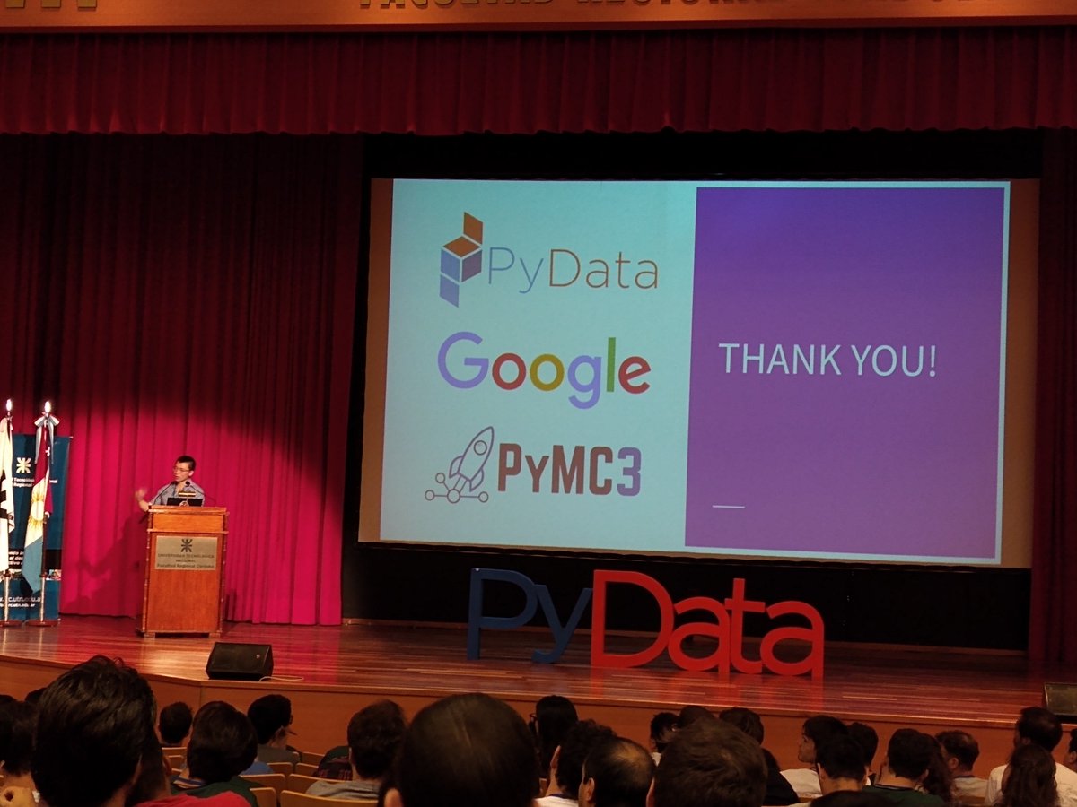 ezettlll's tweet image. Muy buen finde en #PyDataCba! La organizacion impecable y los speakers un lujo 👏 Que bueno poder compartir un par de dias con la gran comunidad Pythonera y Datera que tenemos 🙌 @PyDataCba