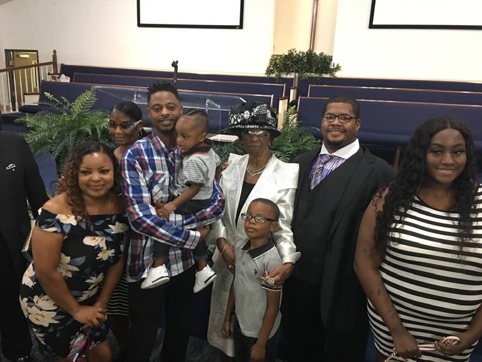 darius_gipson's tweet photo. Church today https://t.co/OhNdiqYqhZ