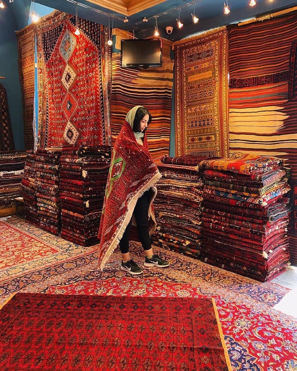 tripindow's tweet photo. #persiancarpet ❤️ Imagine these beautiful #colorful #carpets and #rugs in your life.😍 
.
.
.
.
#iran
#travel
#travelgram 
#tripindow
#visitiran
#mustsee
#wanderlust 
#art
#lifestyle https://t.co/xWnfIe4QA2