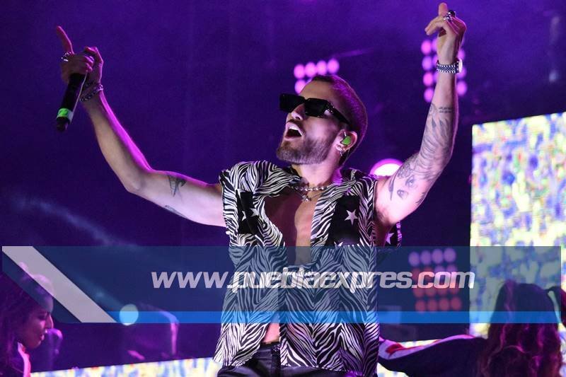 PueblaExpres's tweet photo. Imágenes 📷| #PueblaExpres 💻
Festival de Música @Jalo_Fest 2019🎶😎 |
@MauYRicky 🎤 | 🏟️ @Estrella_Puebla
#JaloFest2019 #ParaAventurasyCuriosidades https://t.co/kWu7YFm1wg