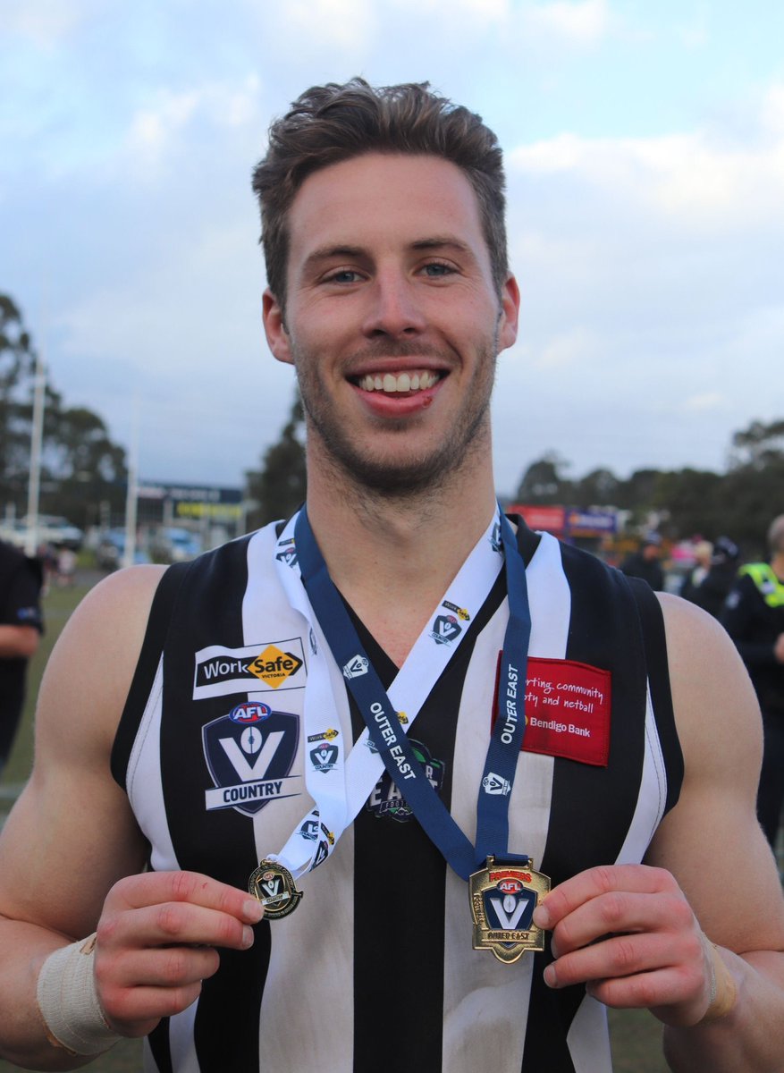 READ | Grand Finals are defined by big moments. And Narre Warren won them all on Friday.

Read the match report here ➡️ bit.ly/2meDWqG

#AFLOEPREM