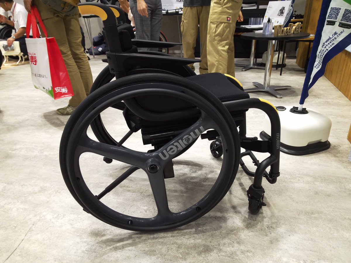 今年の大阪バリアフリー2019で初登場した モルテンの車椅子「Wheeliy 