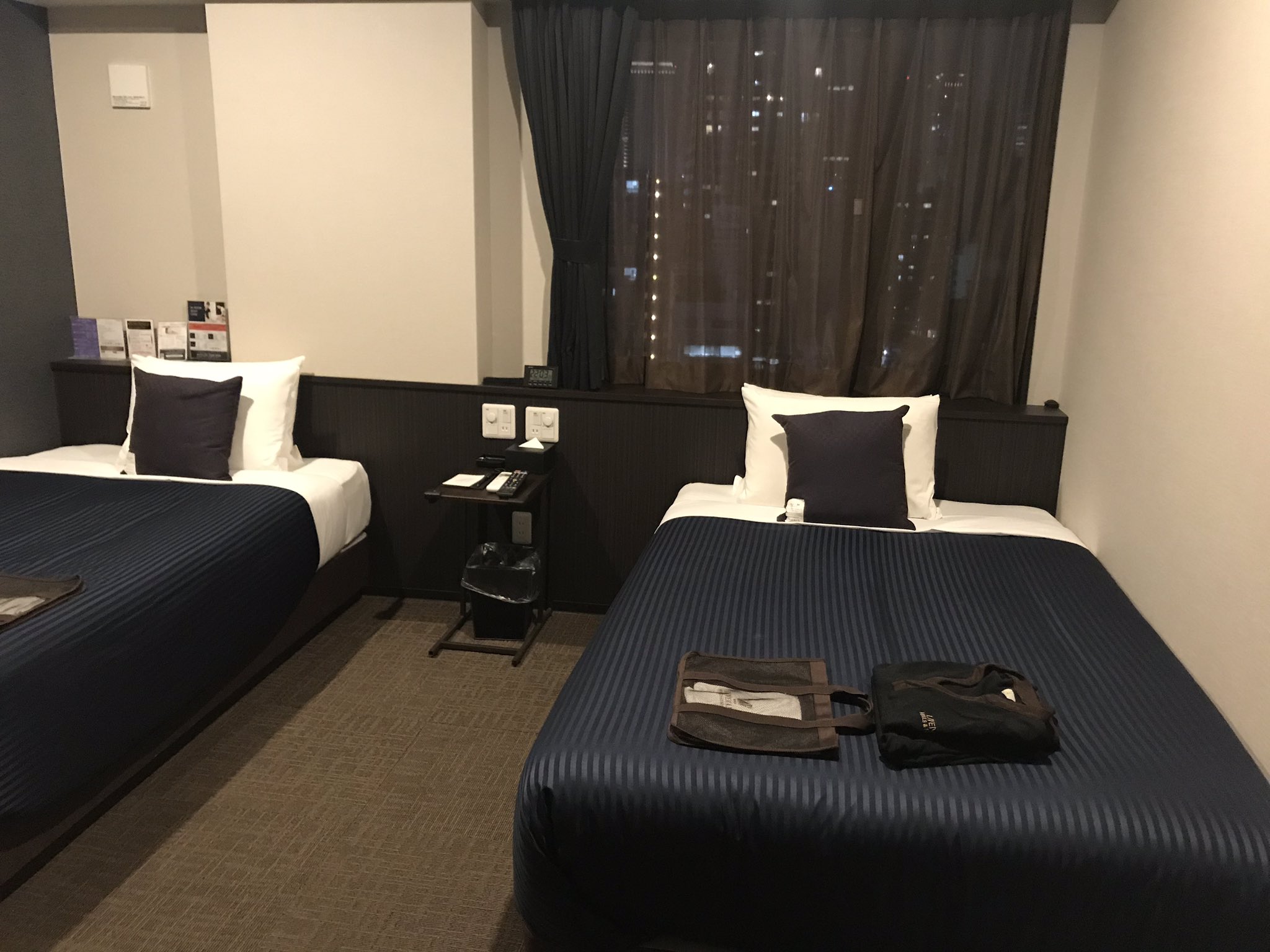 Watari ホテルリブマックスpremium 梅田east をチェックアウト 楽天の当日予約でどの部屋でもいい素泊まりプラン 4800円 なんとお部屋はツインで広々 喫煙ルームだったけど臭いも無いし問題ナシ 大浴場もあるので朝風呂にも入れてゆっくりできて満足 名前