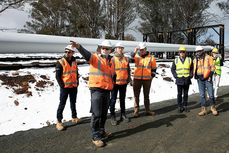 CERegulator's tweet photo. We were thrilled to be in Tasmania last week celebrating this #RenewableEnergyTarget milestone with @Goldwind_Global #RenewableEnergy https://t.co/0yx0eVvDIM @envirogov @cleannrgcouncil https://t.co/H7qeT0Ey7n