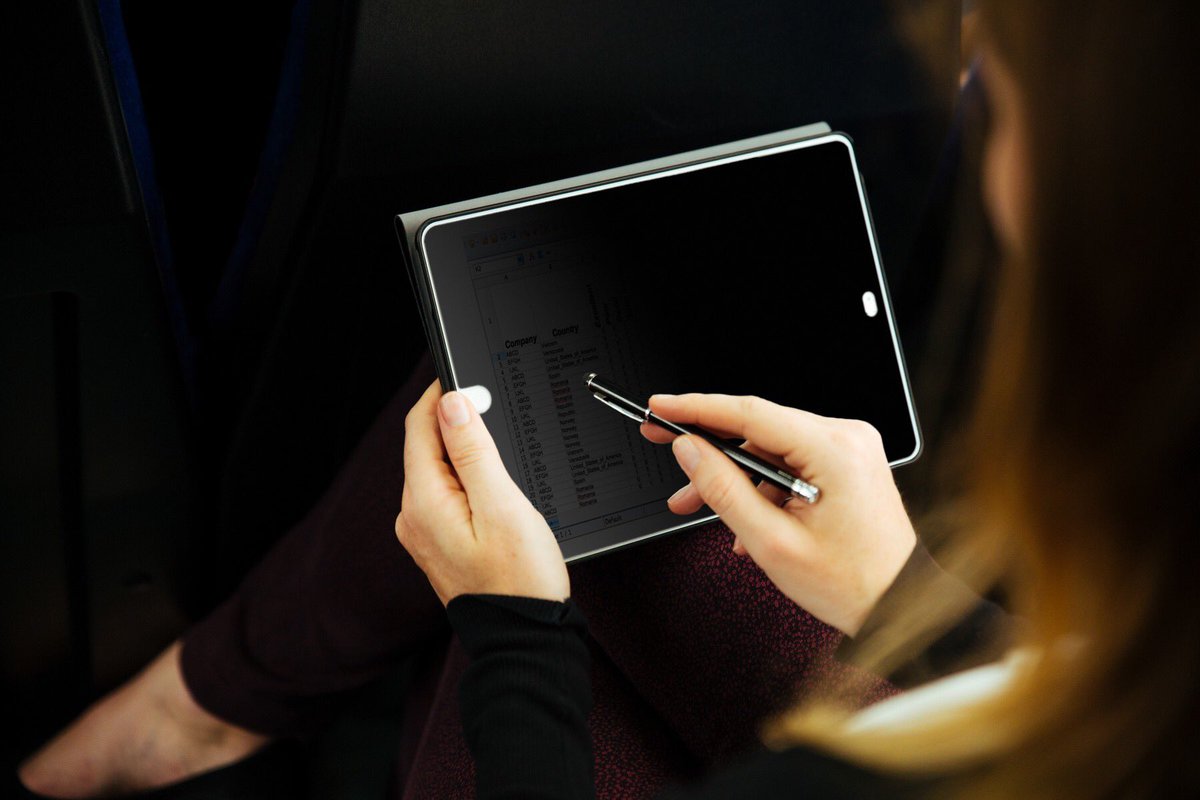 La vida laboral se ha vuelto más móvil y trabajamos cada vez más en lugares públicos atestados de gente como cafeterías, restaurantes y aeropuertos. Protege tu información con la pantalla de privacidad de Targus. 
Chile ➡ bit.ly/2yBvmp1