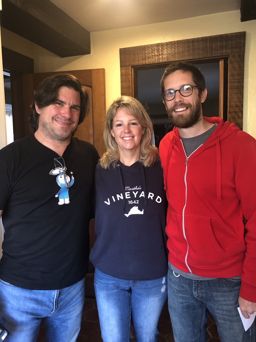 Janellepm's tweet image. On set with some awesome people @BeaconHillWeb!!  Special shout out to @takeitish for all your help with craft services!!!  You rock!  #teamwork #bestcast #bestcrew one more day to go!