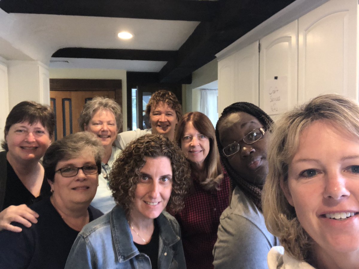 Janellepm's tweet image. On set with some awesome people @BeaconHillWeb!!  Special shout out to @takeitish for all your help with craft services!!!  You rock!  #teamwork #bestcast #bestcrew one more day to go!