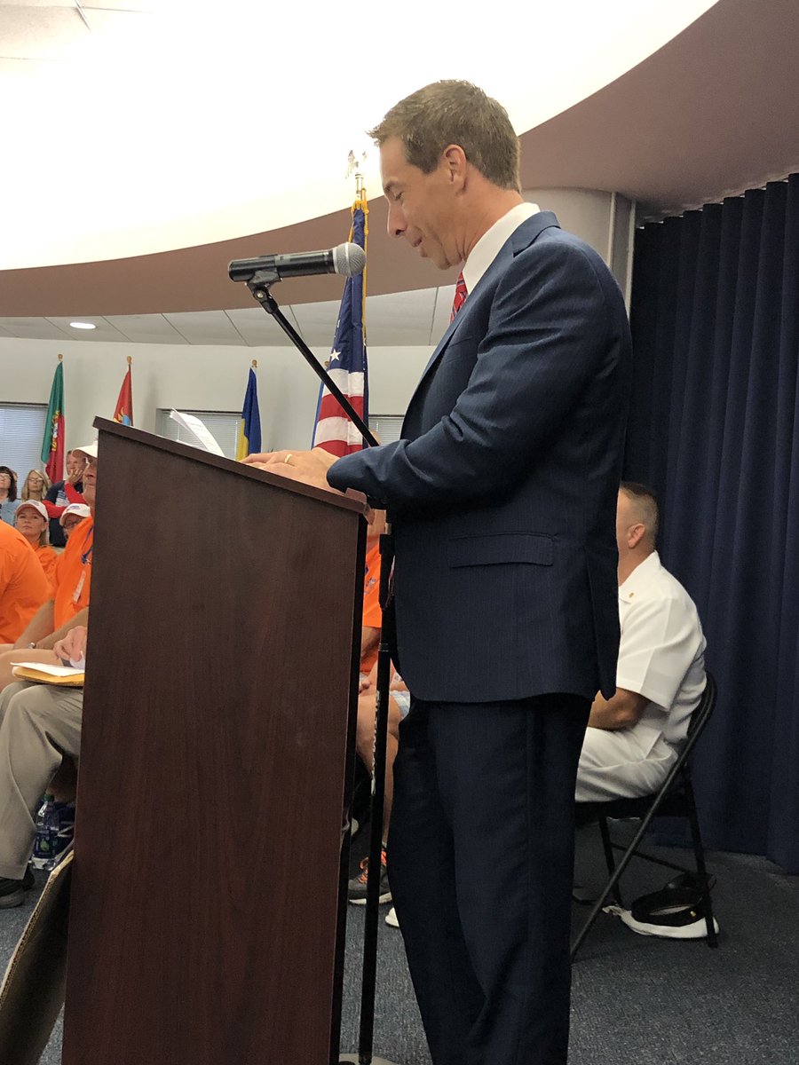 Can’t say enough great things about <a href="/MartySnyder13/">Marty Snyder 13WHAM</a> (who flew with us on #Mission66 with his dad). Marty was our emcee for #HonorFlightRochester #Mission68 #WelcomeHome A true class act and we’re fortunate to have him here in #ROC Thanks again, Marty! <a href="/13WHAM/">13WHAM</a>