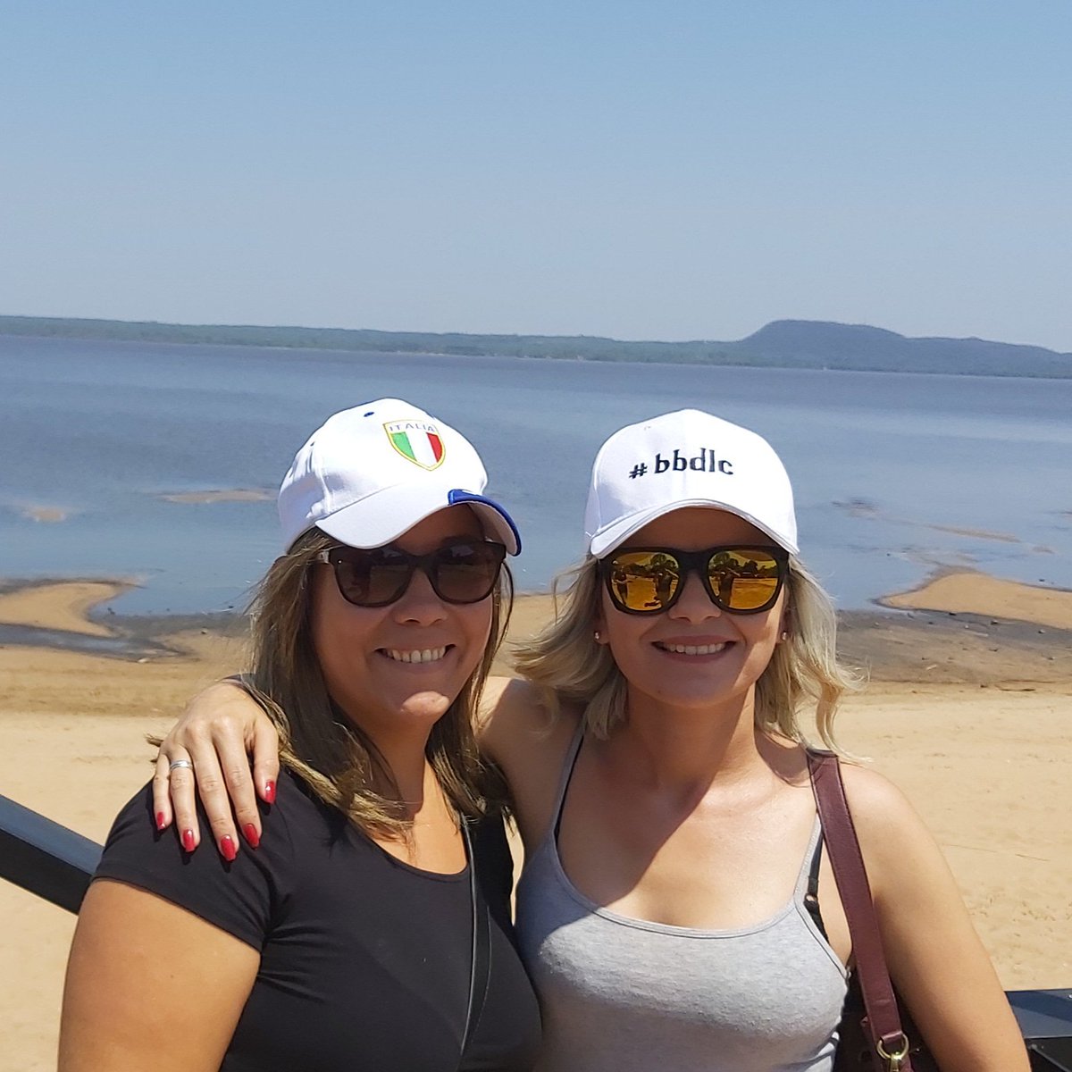 vanetowersrive's tweet photo. #friendshipgoals #sanbernardino #Paraguay ๐ต๐พ๐ต๐พ๐ต๐พ๐๐๐โฅ๏ธ๐ #bbdlc https://t.co/nY1IqoRN43