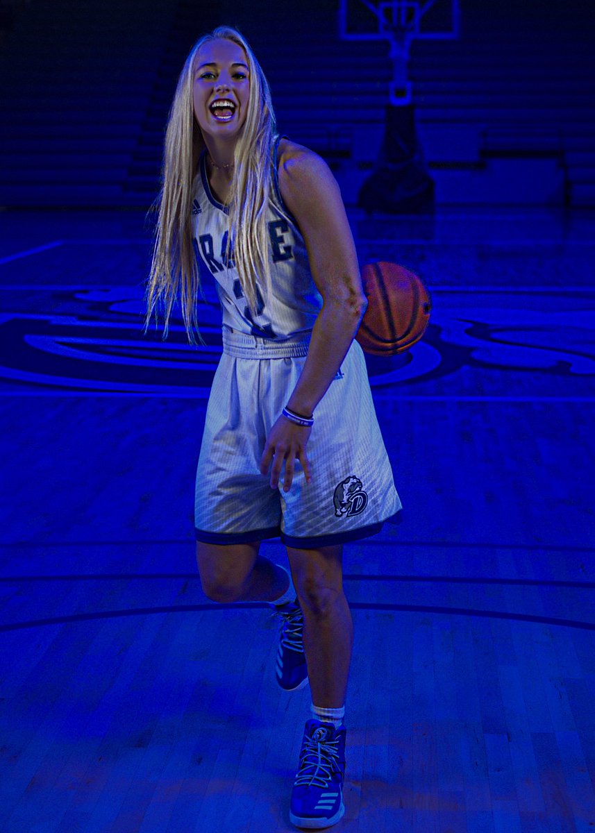 katiedinnebier's tweet photo. Blessed and excited to announce that I have committed to play basketball at Drake University!  Can’t wait to be a bulldog!! 🐶💙 https://t.co/QmgWDlR3nN