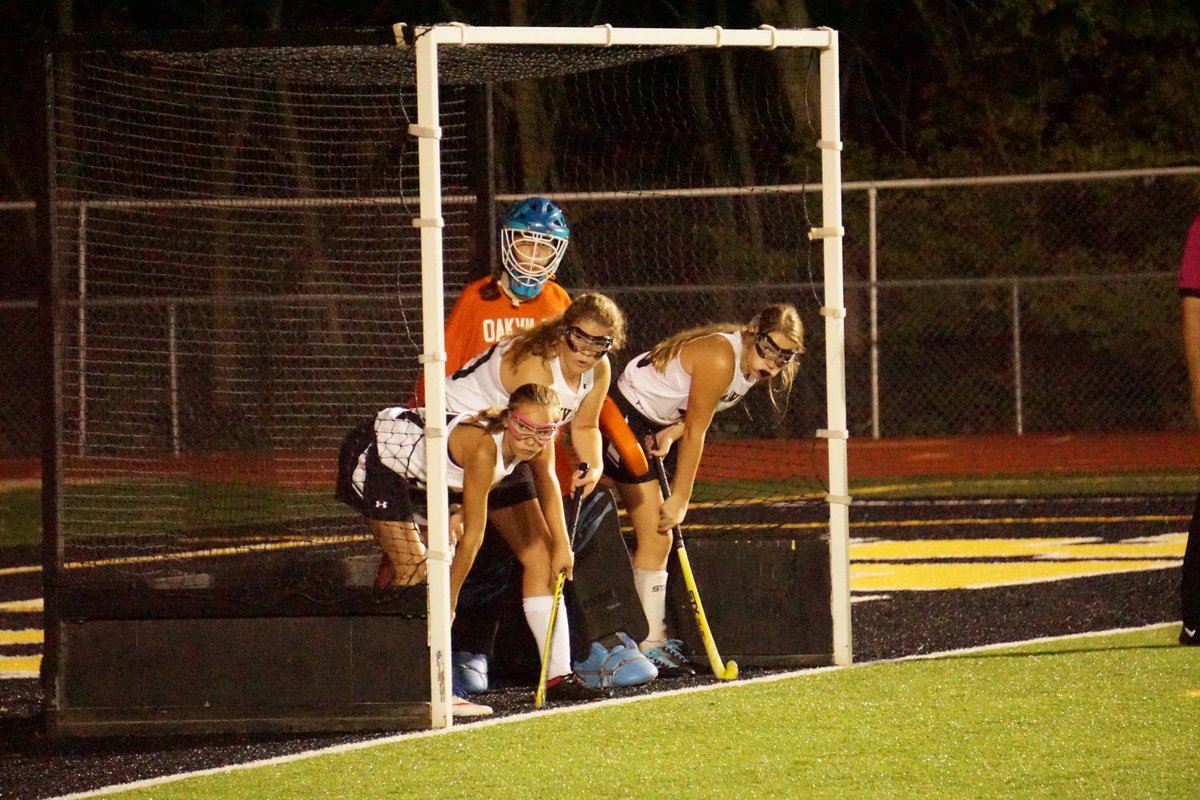 OFieldhockey's tweet photo. The girls hung tough in a defensive battle against Kirkwood. 0-0 tie. @BCzuppon @OHS_Tigers https://t.co/PVeyfjJXIR
