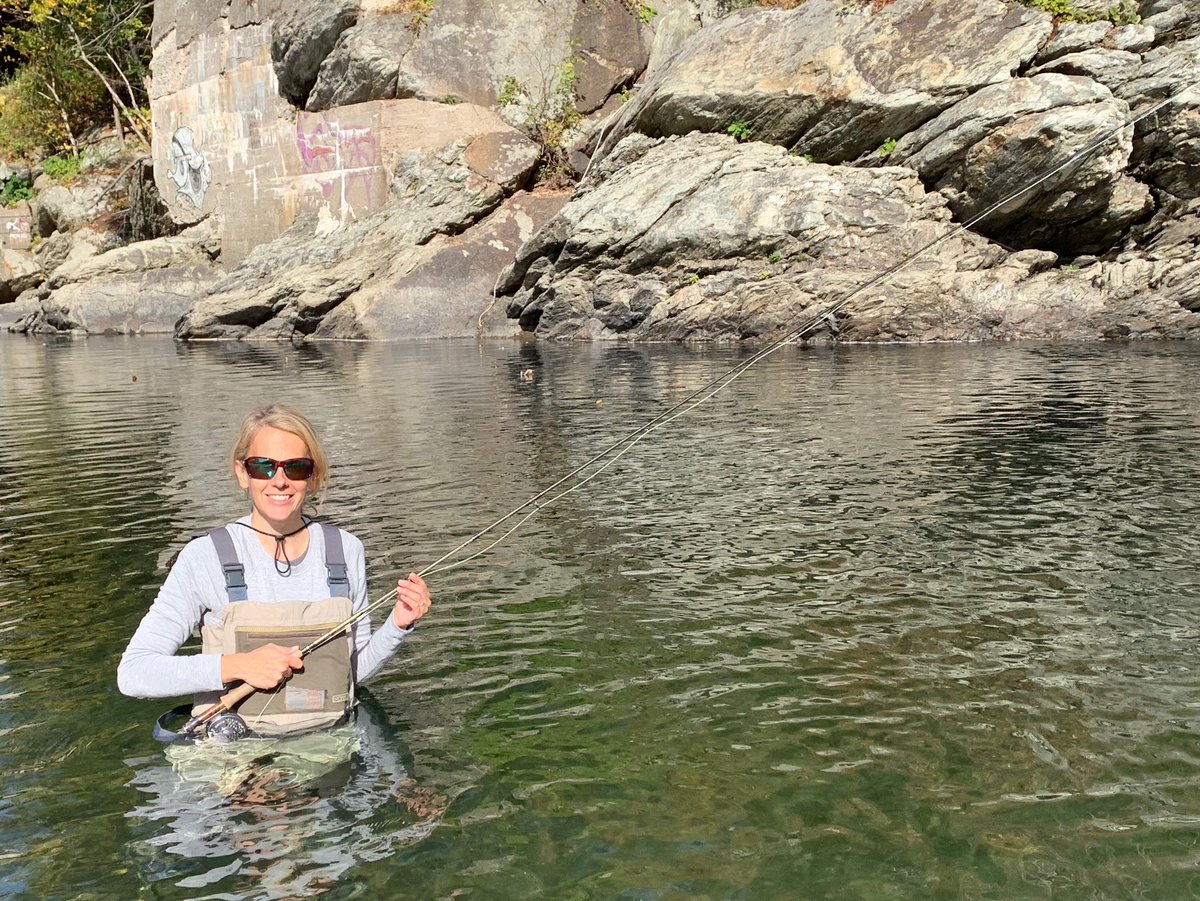 KathrynRBurton's tweet image. Gone fishing. #flycast #shefishes #orvis5050onthewater #orvis5050 #vermont #vermontfall #flyfishvermont @OrvisFlyFishing @WoodstockInnVt