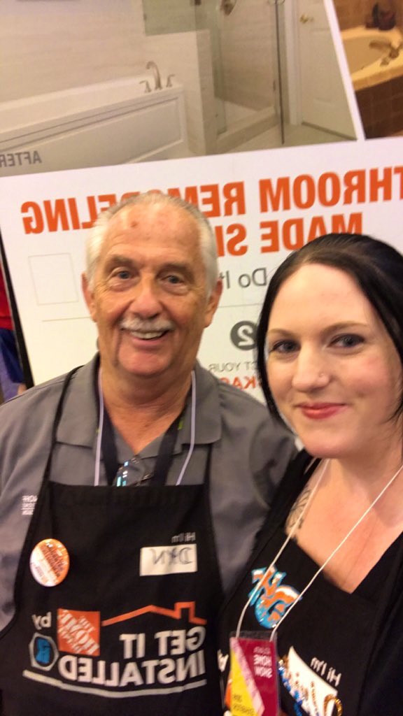 KB_hellohealthy's tweet photo. Had a great time at the #AtlantaHomeShow with @ReeReeRomanoff1 &amp; @DanCoats8  #homeshow #2019 #RomanoffRenovations #bathroomremodel #homedepot #romanoffbath https://t.co/hVj4SSLmXG