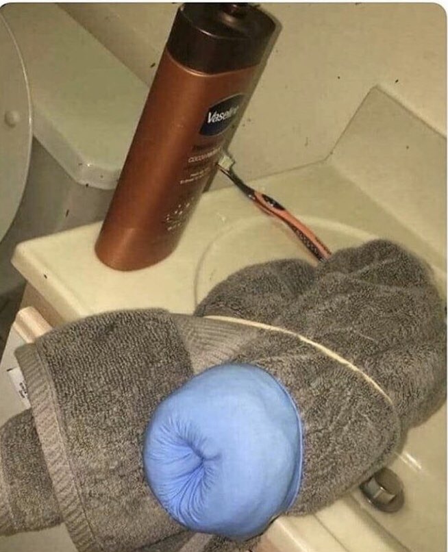 dayswithoutit's tweet image. Ready For The Yarn App! Swipe Up