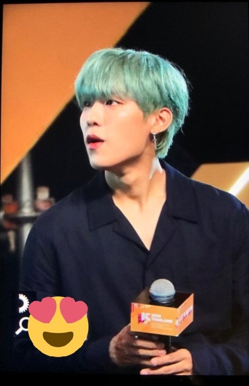 SexyBaby_woojin's tweet photo. [이벤트] RT부탁드려요
우진이가 다시 일어나 춤을 췄어요!
감격의 눈물을 ㅠ_ㅠ
가만히 있을 수 없죠

갖고싶은 물품 기재해서 멘션달아주세요

📆 당발: 10월 7일 오후 우진시
🎁 물품: 슬로건, 홀로그램카드지갑, PVC카드, 아크릴키링, 루찌니(바디)
😁 당첨자: 육째들은 위해 6명!! https://t.co/5BRNz94ZKq