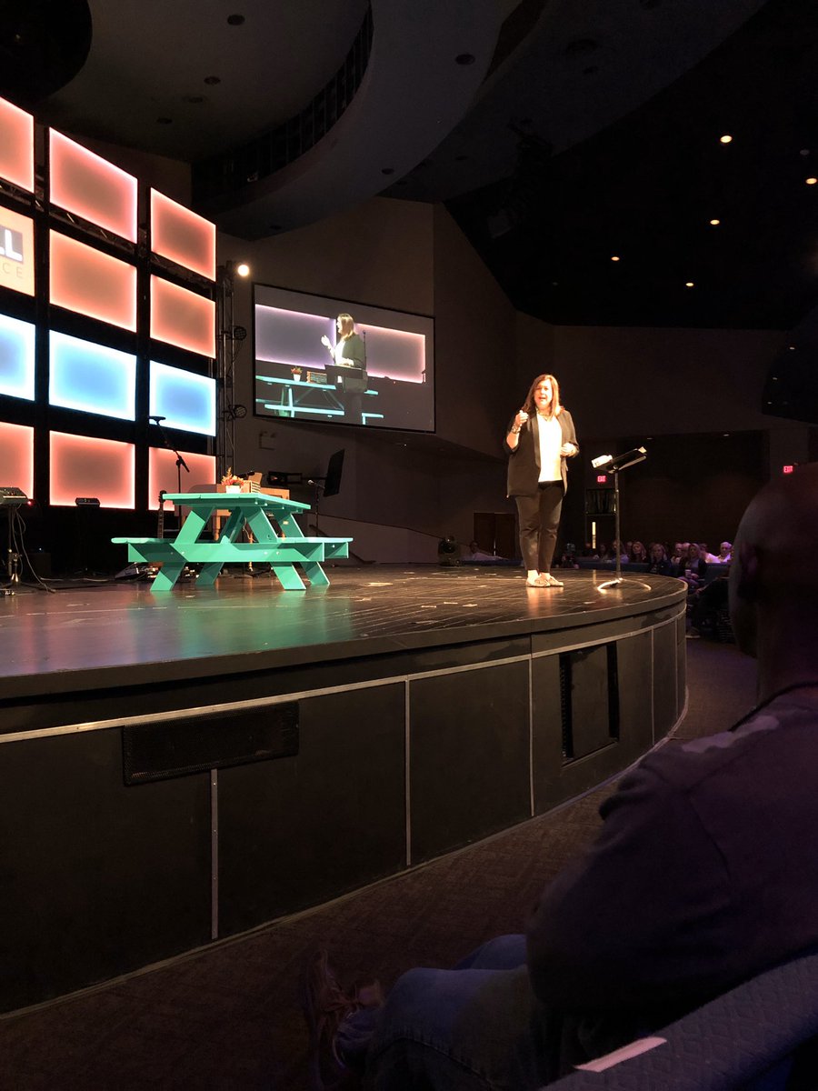 kristinkschell's tweet photo. Savoring great worship, teaching & community at the Good For All Conference in Des Moines. Thank you @valleychurchdm for inviting me! #theturquoisetable https://t.co/RsyoZdqo9D