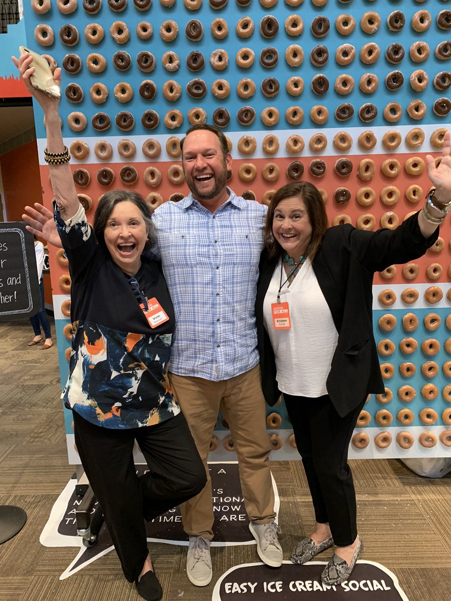 kristinkschell's tweet photo. Savoring great worship, teaching & community at the Good For All Conference in Des Moines. Thank you @valleychurchdm for inviting me! #theturquoisetable https://t.co/RsyoZdqo9D