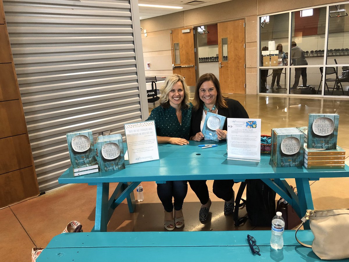 kristinkschell's tweet photo. Savoring great worship, teaching & community at the Good For All Conference in Des Moines. Thank you @valleychurchdm for inviting me! #theturquoisetable https://t.co/RsyoZdqo9D