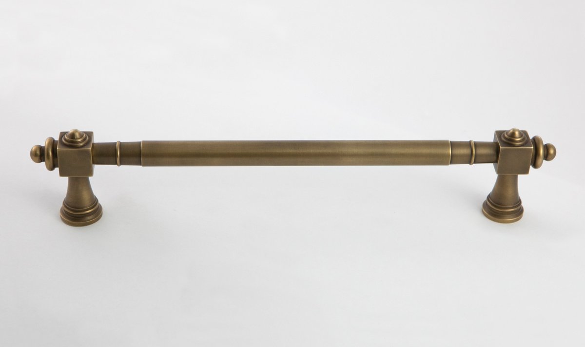 keystonemillw's tweet image. Quality created by Craftsman with a Passion for Detail. Tell us, what is your go-to style for hardware when designing spaces in your own home? #hardware #hardwareselection