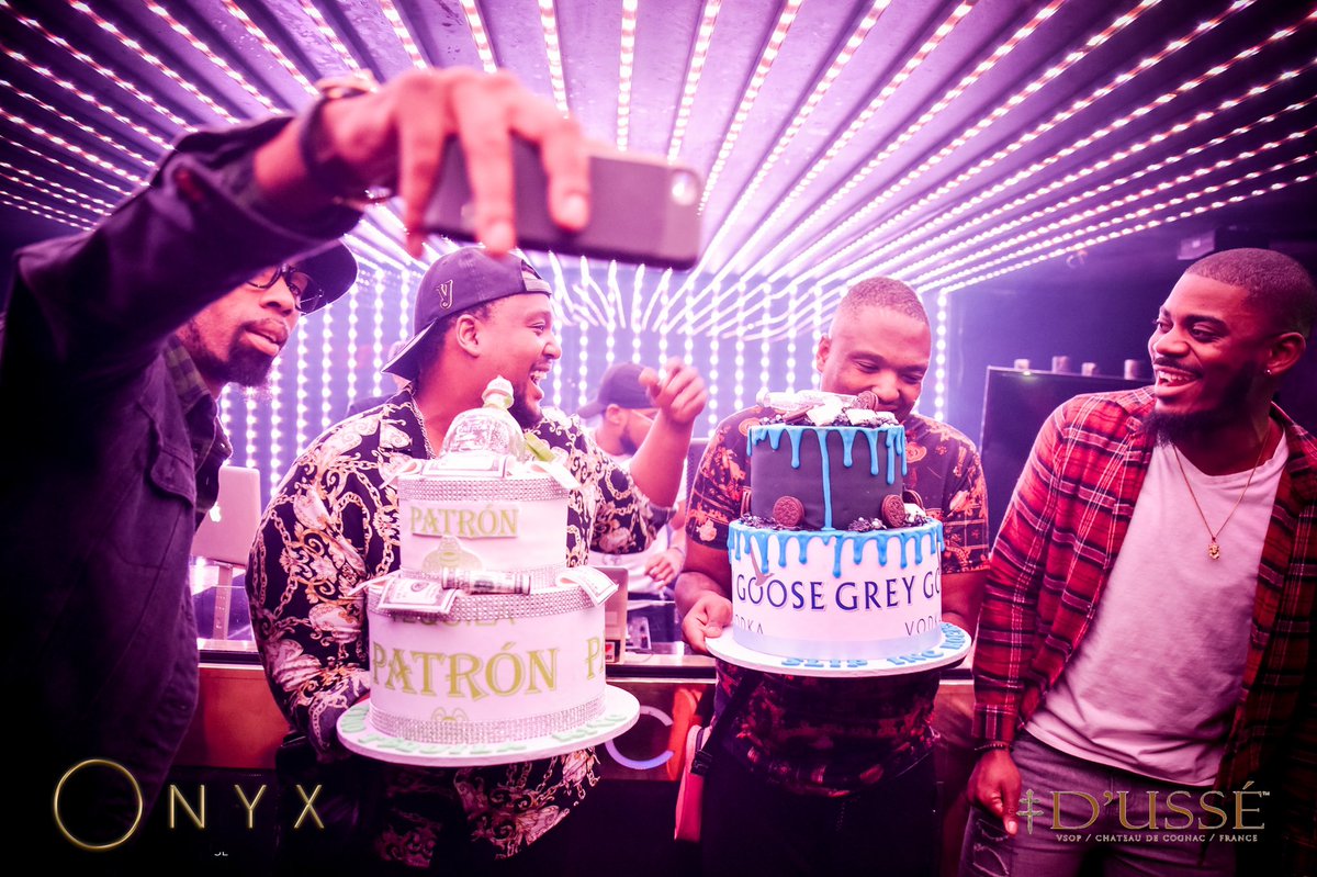 Onyx_Sandton's tweet photo. Happy Birthday To The Boyzzz π₯³πΎπ₯³
#turnupkings https://t.co/bxbdE74vWX