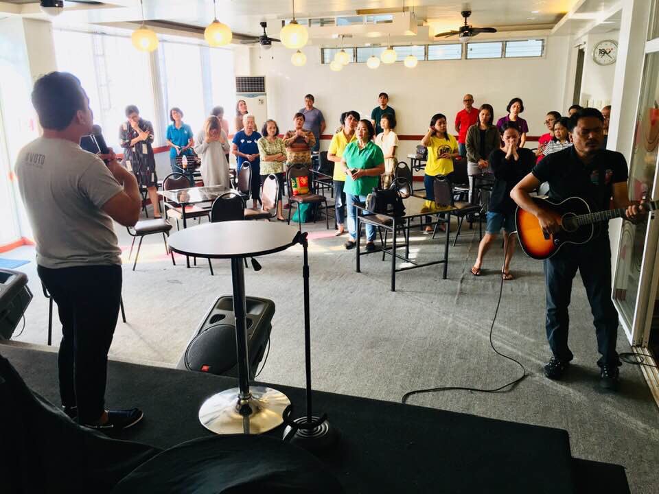 icschurch's tweet photo. #ICSChurch is a praying church! Every 4th Saturday of the month, we hold a Dawn Watch Prayer Service to pray for the church, members, our community, and all other prayer requests. We are a family that prays together, walking in obedience to God! https://t.co/aMigdie111