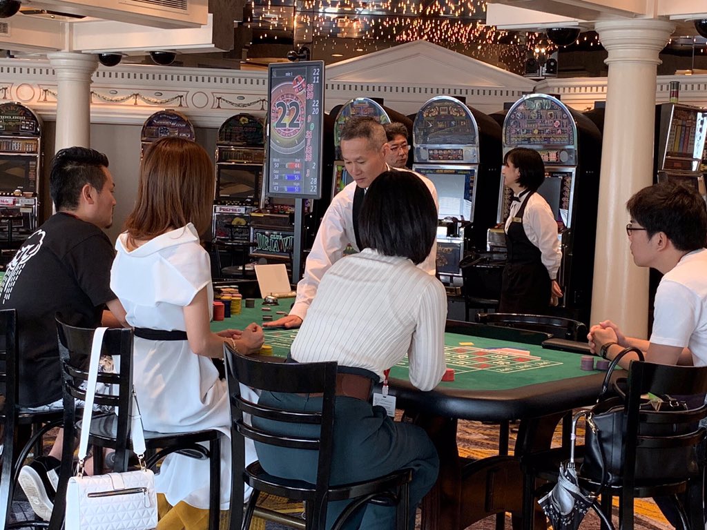 日本カジノスクール大阪校 飛鳥2のカジノコーナー モンテカルロ でゲーム体験です ルーレットはお客様に優しいヨーロピアンタイプで 00がありません 飛鳥 カジノディーラー カジノ T Co 665a1lozx7 Twitter 日本カジノスクール大阪校 飛鳥2のカジノコーナー モンテカルロ でゲーム体験です ルーレットはお客様に優しいヨーロピアンタイプで 00がありません 飛鳥 カジノディーラー カジノ T Co 665a1lozx7 Twitter